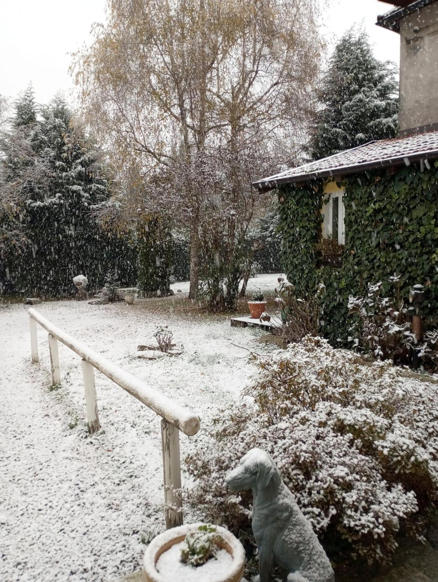 The Cottage San Maurizio D'opaglio ภายนอก รูปภาพ